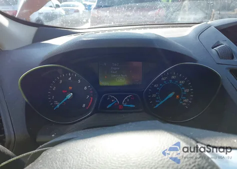 2016 Ford Escape S z USA, uszkodzony, nr VIN 1FMCU0F73GUB55680